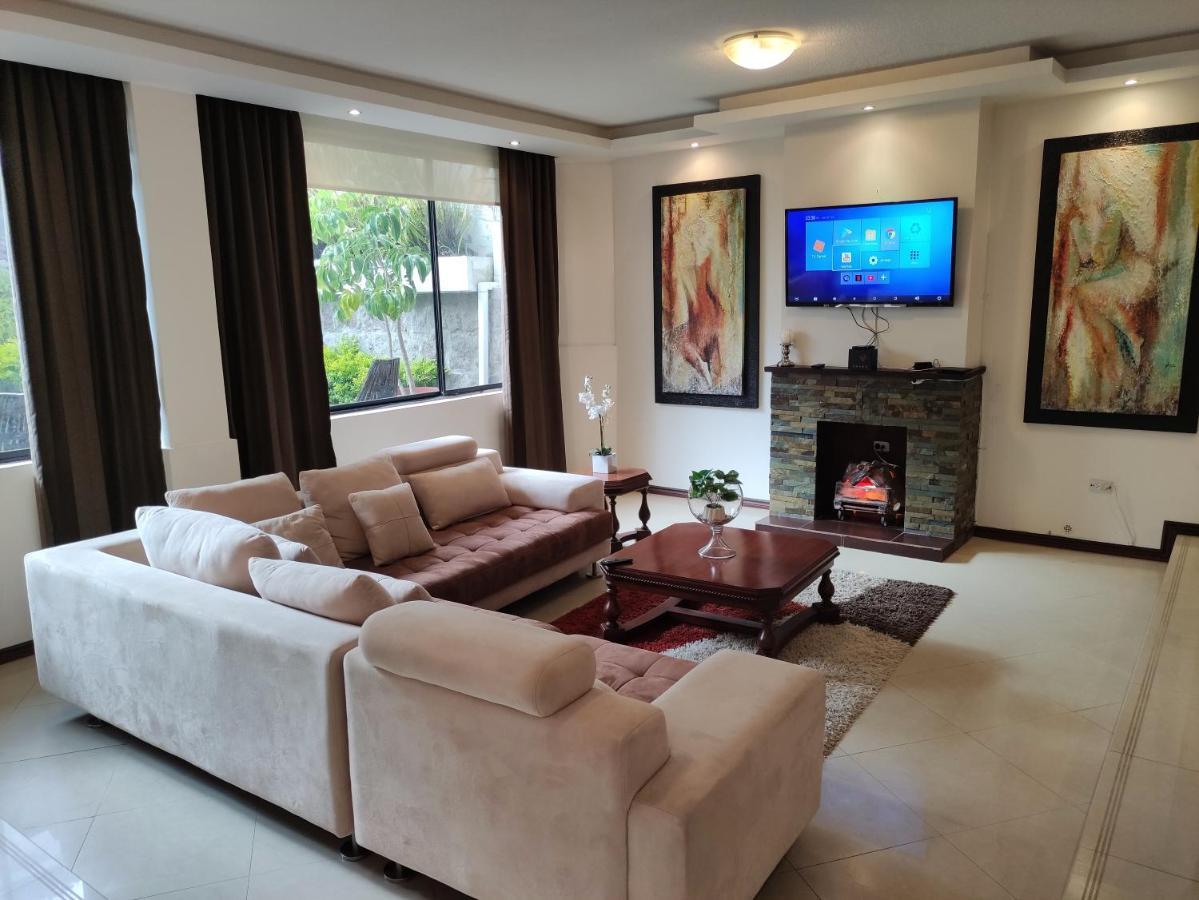 Hospedaje En Quito Norte, Apartamento & Suite Independientes Экстерьер фото