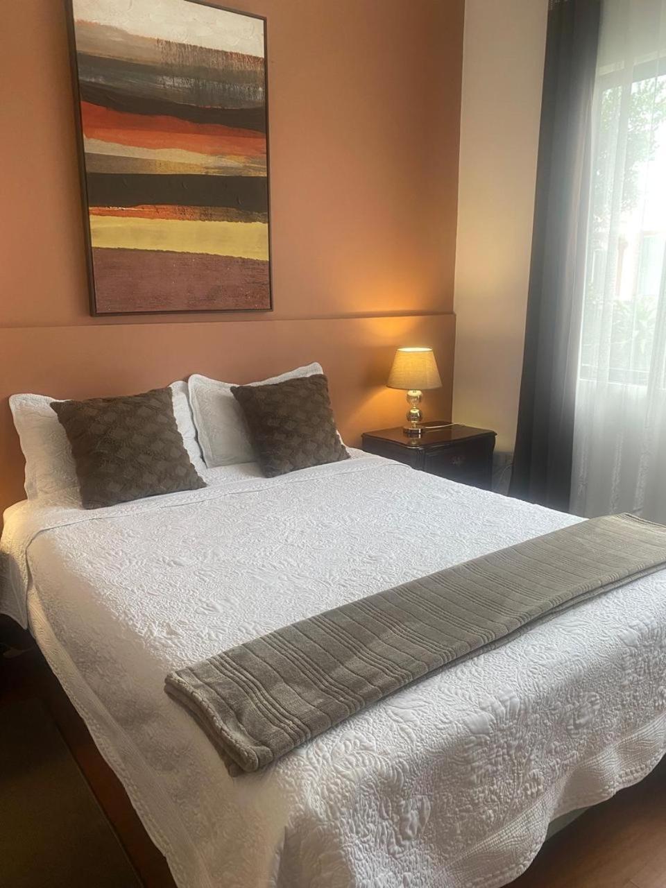 Hospedaje En Quito Norte, Apartamento & Suite Independientes Экстерьер фото