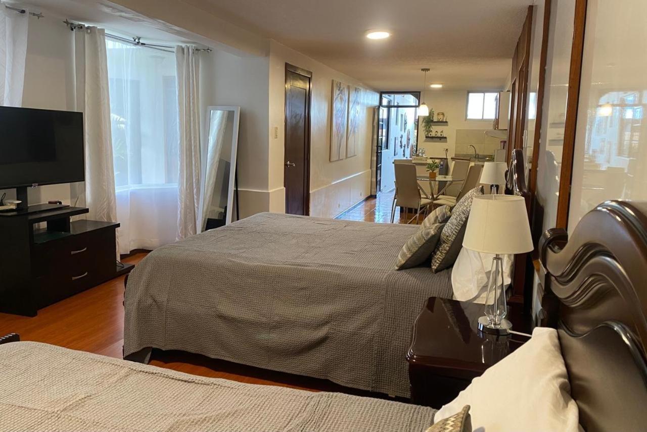 Hospedaje En Quito Norte, Apartamento & Suite Independientes Экстерьер фото